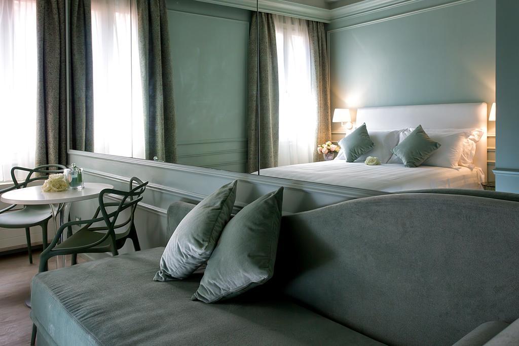 Aquamare, Boutique Venecia